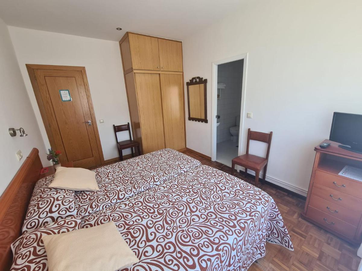 Hostal Playa Atlantica Hotel Louro ภายนอก รูปภาพ