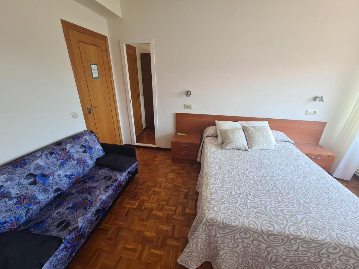 Hostal Playa Atlantica Hotel Louro ภายนอก รูปภาพ
